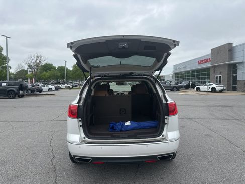 Used 2017 Buick Enclave Leather w/ Trailering Package image 11