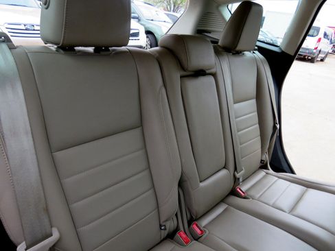 Used 2014 Ford C-MAX Energi SEL image 18