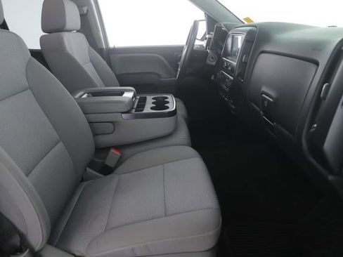 Used 2018 Chevrolet Silverado 1500 Custom w/ Custom Convenience Package AWD/4WD image 26