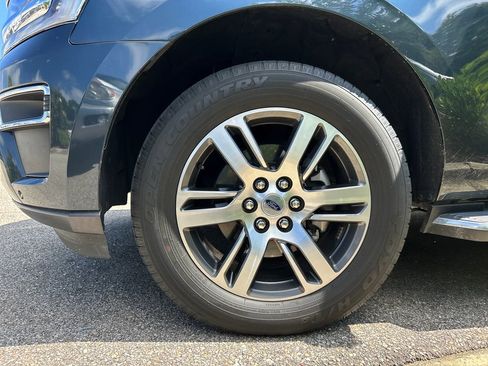 Certified 2023 Ford Expedition Max Limited RWD image 7