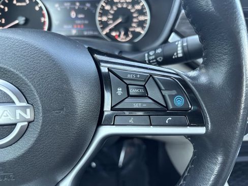 Used 2024 Nissan Altima 2.5 SV w/ SV Premium Package FWD image 15