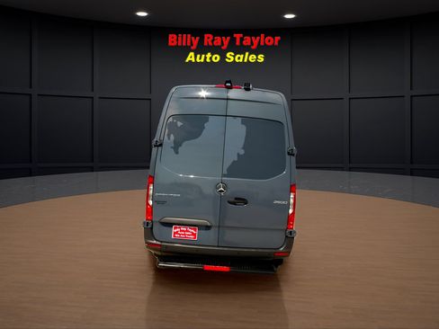 Used 2019 Mercedes-Benz Sprinter 144 image 6