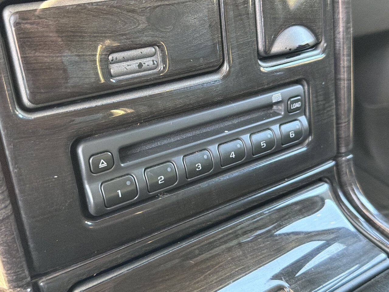 Used 2004 GMC Yukon XL Denali AWD/4WD image 34