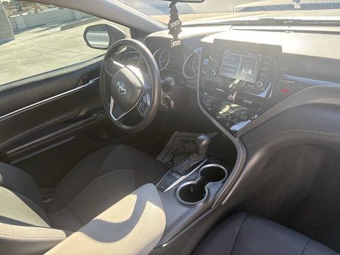 Used 2022 Toyota Camry LE image 14