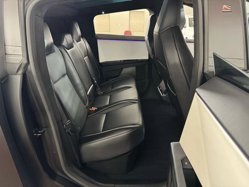 Used 2024 Tesla Cybertruck AWD Crew Cab image 42