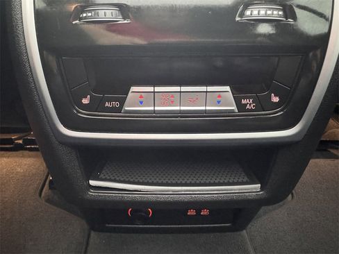 Used 2024 BMW X5 xDrive50e image 22