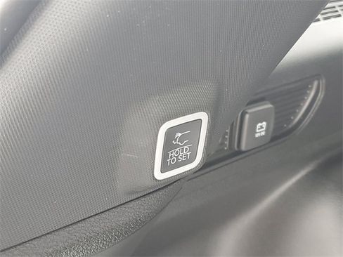 New 2026 Jeep Grand Cherokee Limited AWD/4WD image 9