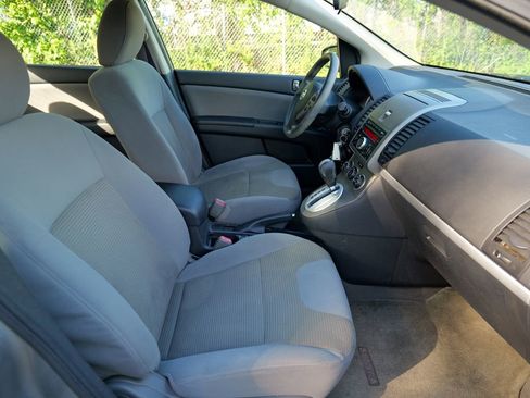 Used 2010 Nissan Sentra 2.0 S FWD image 21