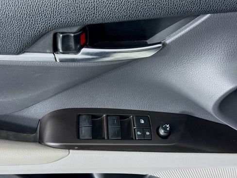 Certified 2022 Toyota Camry SE w/ Carpet Mat Package (TMS) FWD image 19