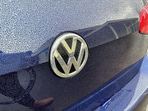 Used 2019 Volkswagen e-Golf SE image 11