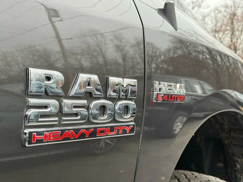 Used 2014 RAM 2500 SLT image 30