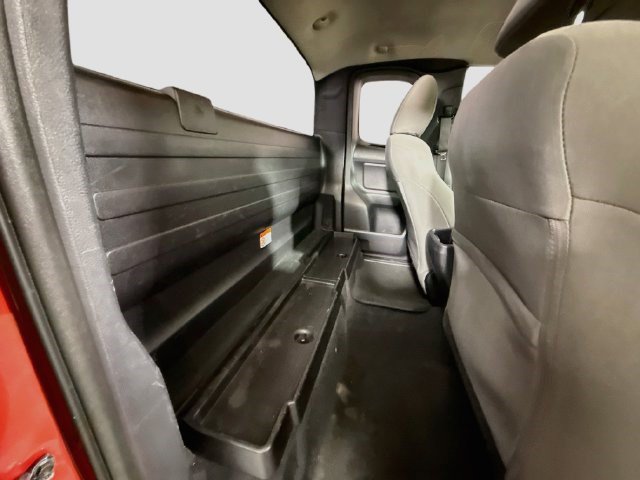 Used 2017 Toyota Tacoma SR RWD image 24