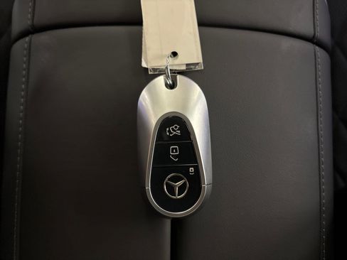 New 2026 Mercedes-Benz S 580e 4MATIC Sedan image 30