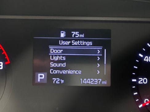 Used 2021 Kia Soul LX FWD image 15