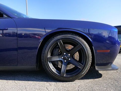 Used 2017 Dodge Challenger SRT Hellcat image 35