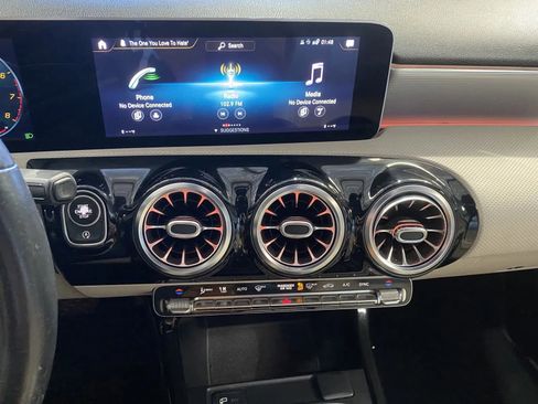 Used 2020 Mercedes-Benz A 220 image 14