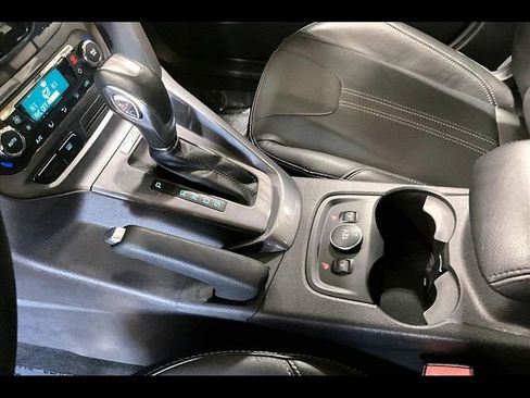 Used 2014 Ford Focus Titanium image 16