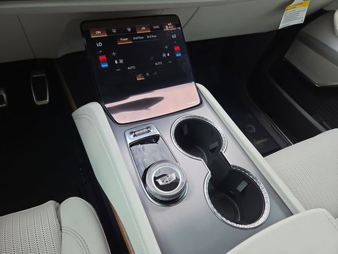 New 2026 Cadillac Vistiq Sport w/ LPO, Floor Liner Package image 22