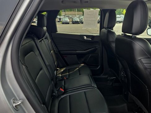 Used 2024 Ford Escape Platinum w/ Class II Trailer Tow Package AWD/4WD image 22