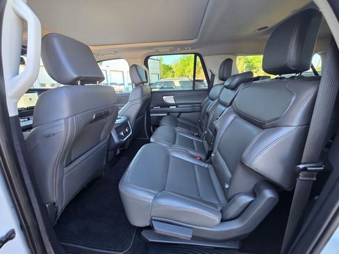 Used 2025 Ford Expedition Max Active image 14