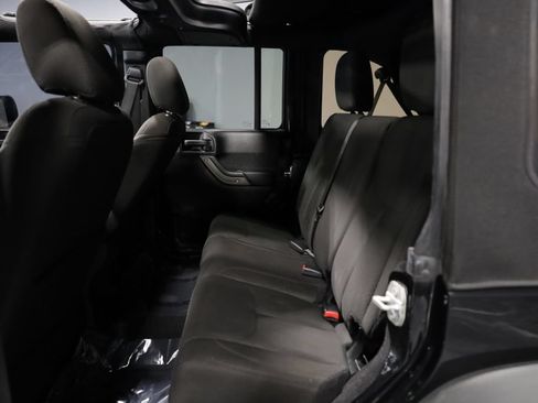 Used 2017 Jeep Wrangler Unlimited Sport w/ Quick Order Package 24S AWD/4WD image 17