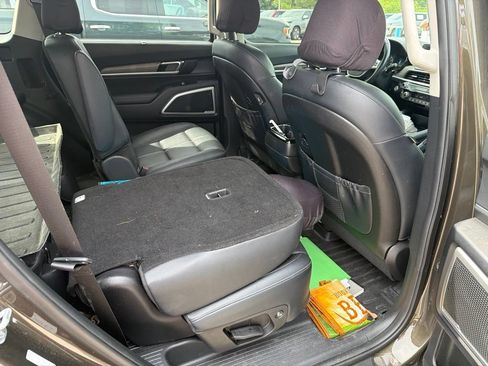 Used 2022 Kia Telluride EX w/ EX Premium Package AWD/4WD image 24