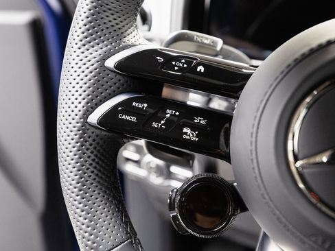 Certified 2025 Mercedes-Benz G 63 AMG 4MATIC image 11