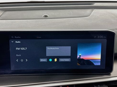 Used 2024 Kia Sorento S FWD image 21