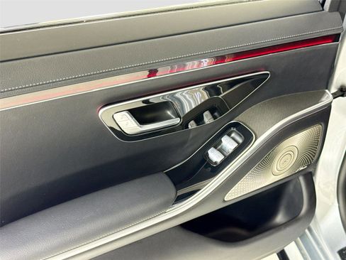 Used 2023 Mercedes-Benz S 500 4MATIC w/ AMG Line image 24