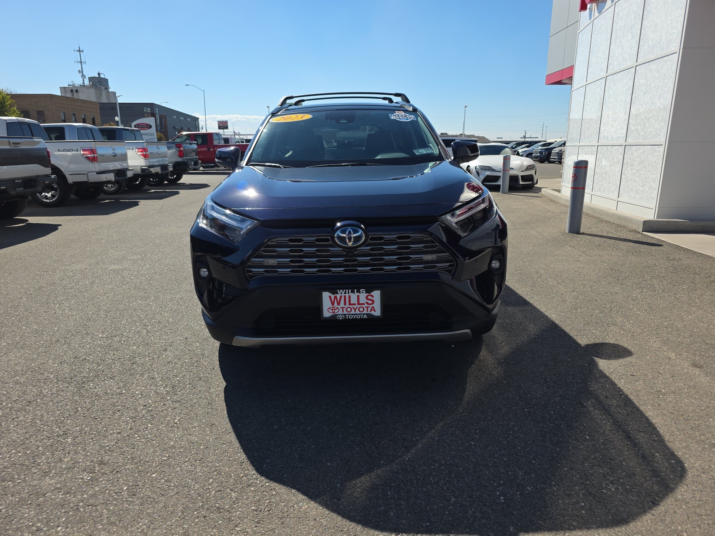 Used 2023 Toyota RAV4 Limited AWD/4WD image 5