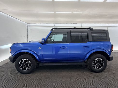 Used 2024 Ford Bronco Outer Banks image 3