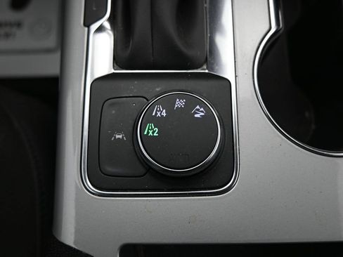 Used 2025 Chevrolet Blazer LT AWD/4WD image 22