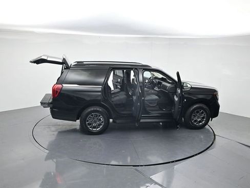 Certified 2025 Ford Expedition Active RWD image 43