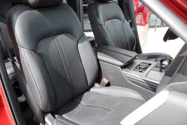 Used 2025 MAZDA CX-70 3.3 Turbo w/ Preferred Package AWD/4WD image 14