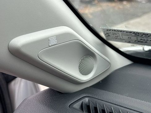 Used 2022 Toyota RAV4 Limited image 19