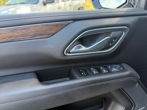 Used 2024 Chevrolet Tahoe Premier RWD image 20