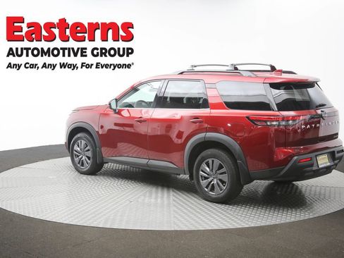 Used 2024 Nissan Pathfinder SV AWD/4WD image 65