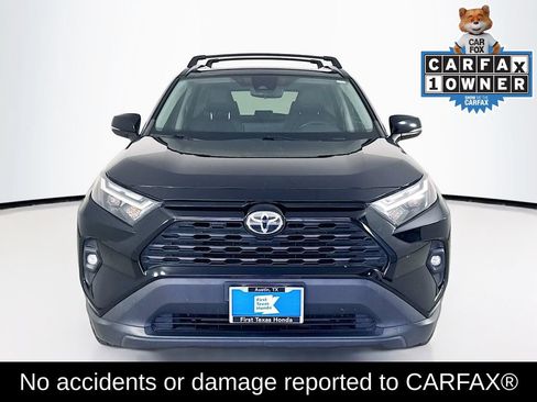 Used 2022 Toyota RAV4 XLE Premium FWD image 2