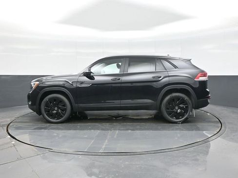 New 2026 Volkswagen Atlas Cross Sport SE image 4