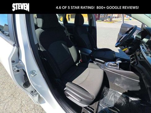 Used 2022 Kia Forte LXS image 7