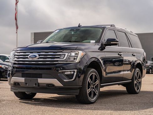 Certified 2021 Ford Expedition Limited AWD/4WD image 3
