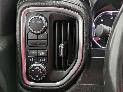 Used 2022 GMC Sierra 2500 SLE w/ SLE Convenience Package image 9