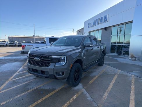 New 2025 Ford Ranger Lariat w/ FX4 Off-Road Package image 3