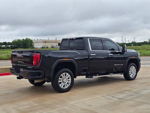 Used 2020 GMC Sierra 3500 Denali w/ Denali Ultimate Package AWD/4WD image 10