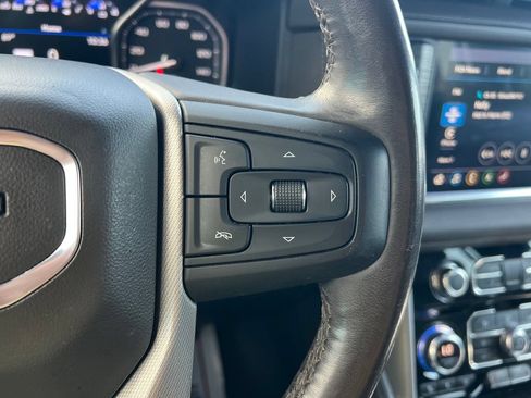 Used 2021 GMC Yukon Denali RWD image 21