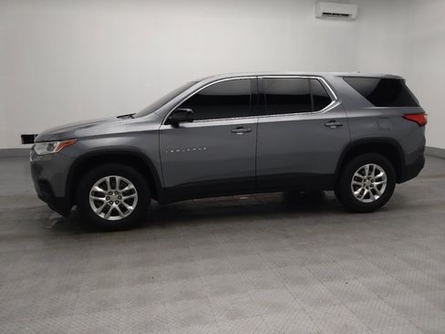 Used 2019 Chevrolet Traverse LS image 2