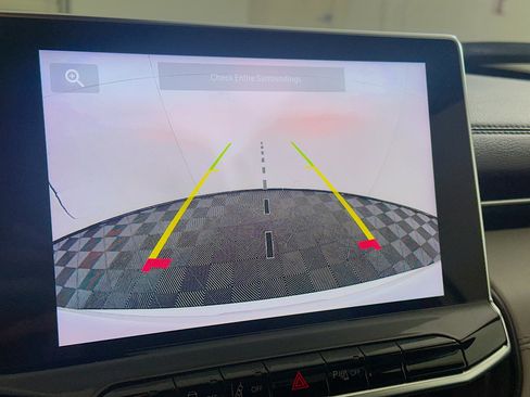 Used 2025 Jeep Compass Limited image 22