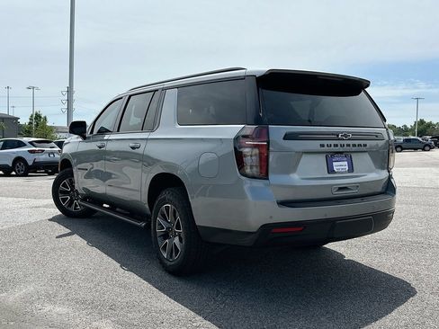 Used 2024 Chevrolet Suburban Z71 w/ Luxury Package AWD/4WD image 6