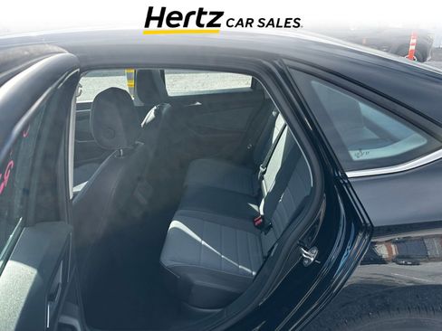 Used 2025 Volkswagen Jetta SE image 8