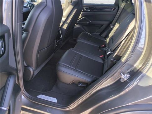 Used 2023 Porsche Cayenne Coupe w/ Premium Package AWD/4WD image 21